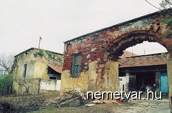 szendro-alsovar-falai.jpg